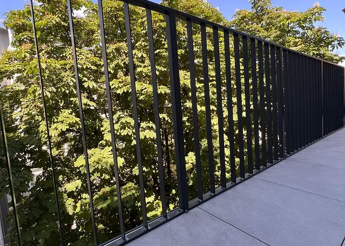 Large Garden-view Balcony Comfort Retreat 1020-vienna Apartamento